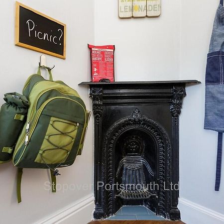 Stopover At Orchard Apartment Light And Cosy Portsmouth Eksteriør billede