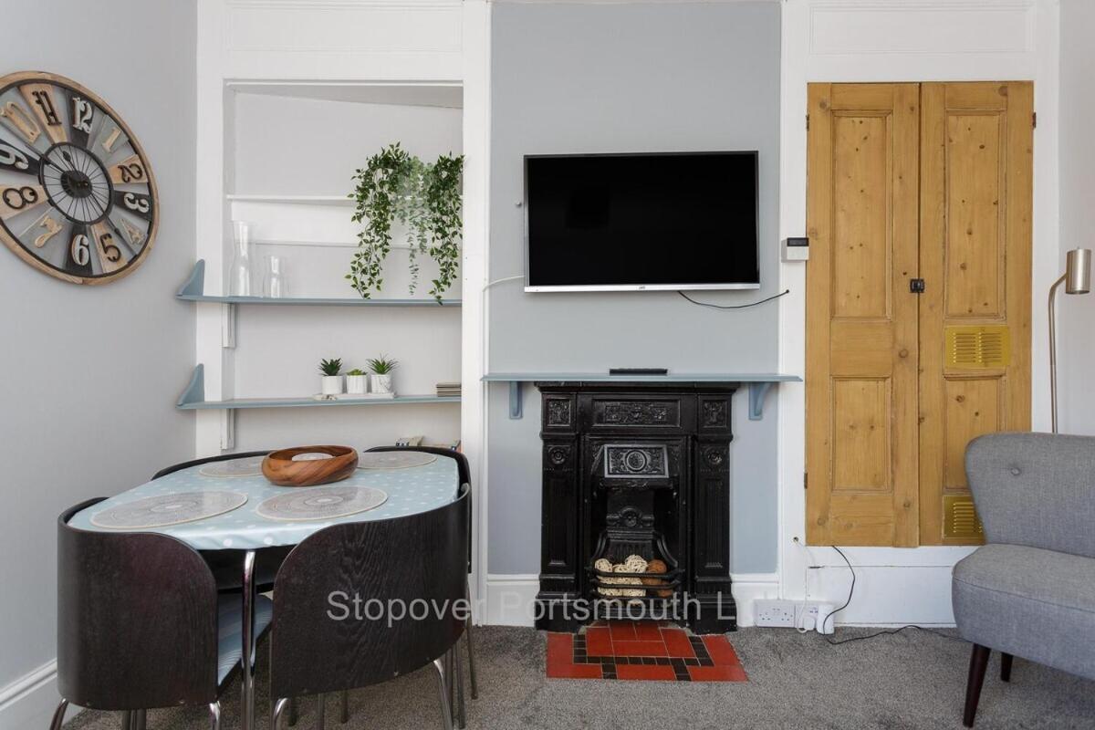 Stopover At Orchard Apartment Light And Cosy Portsmouth Værelse billede