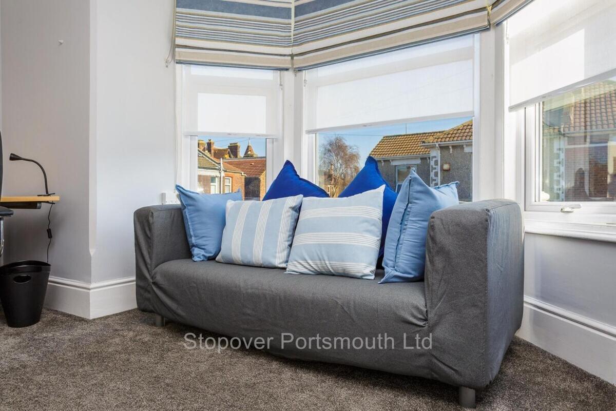 Stopover At Orchard Apartment Light And Cosy Portsmouth Eksteriør billede